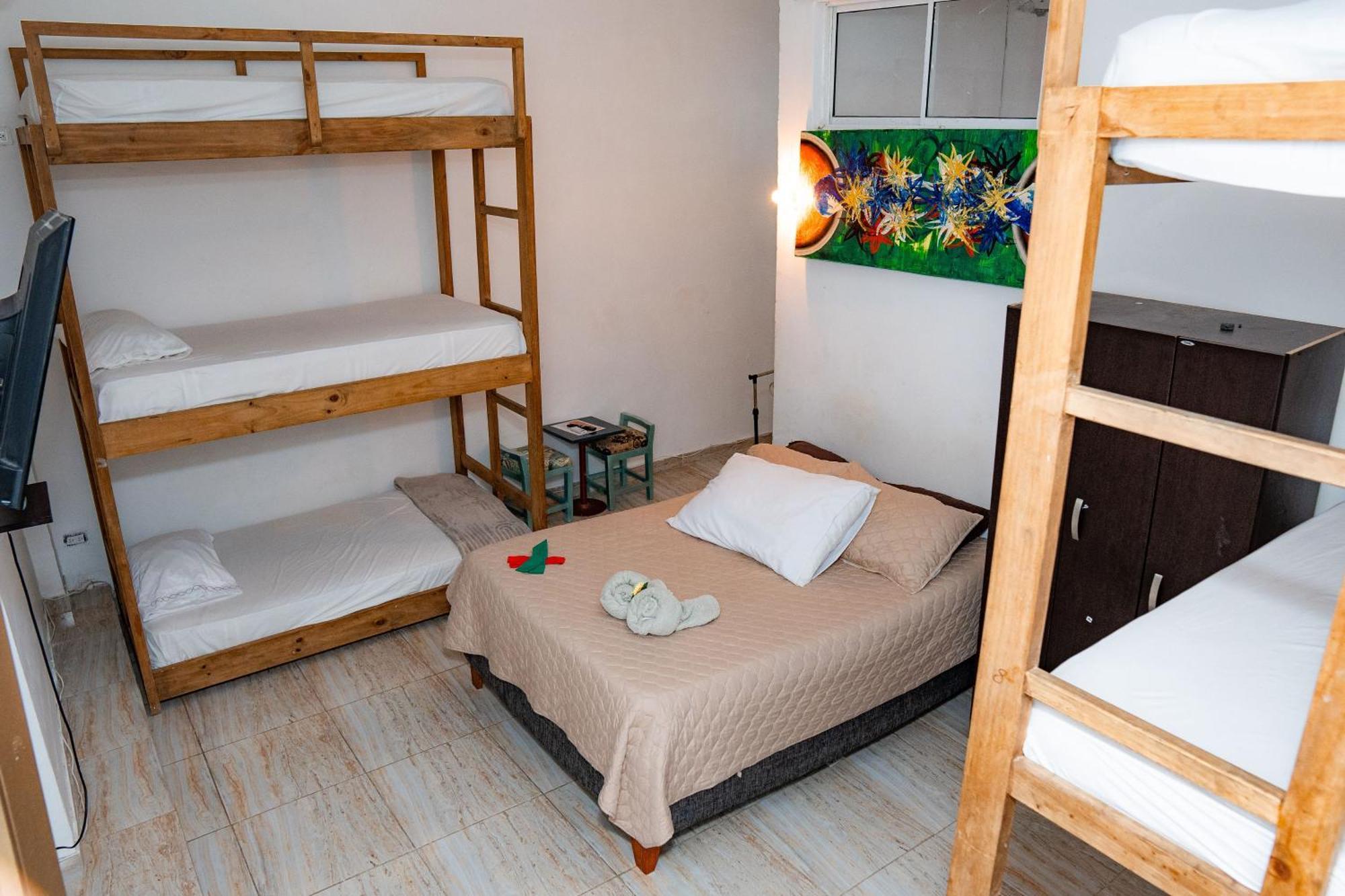 Badillo Sv Hostel