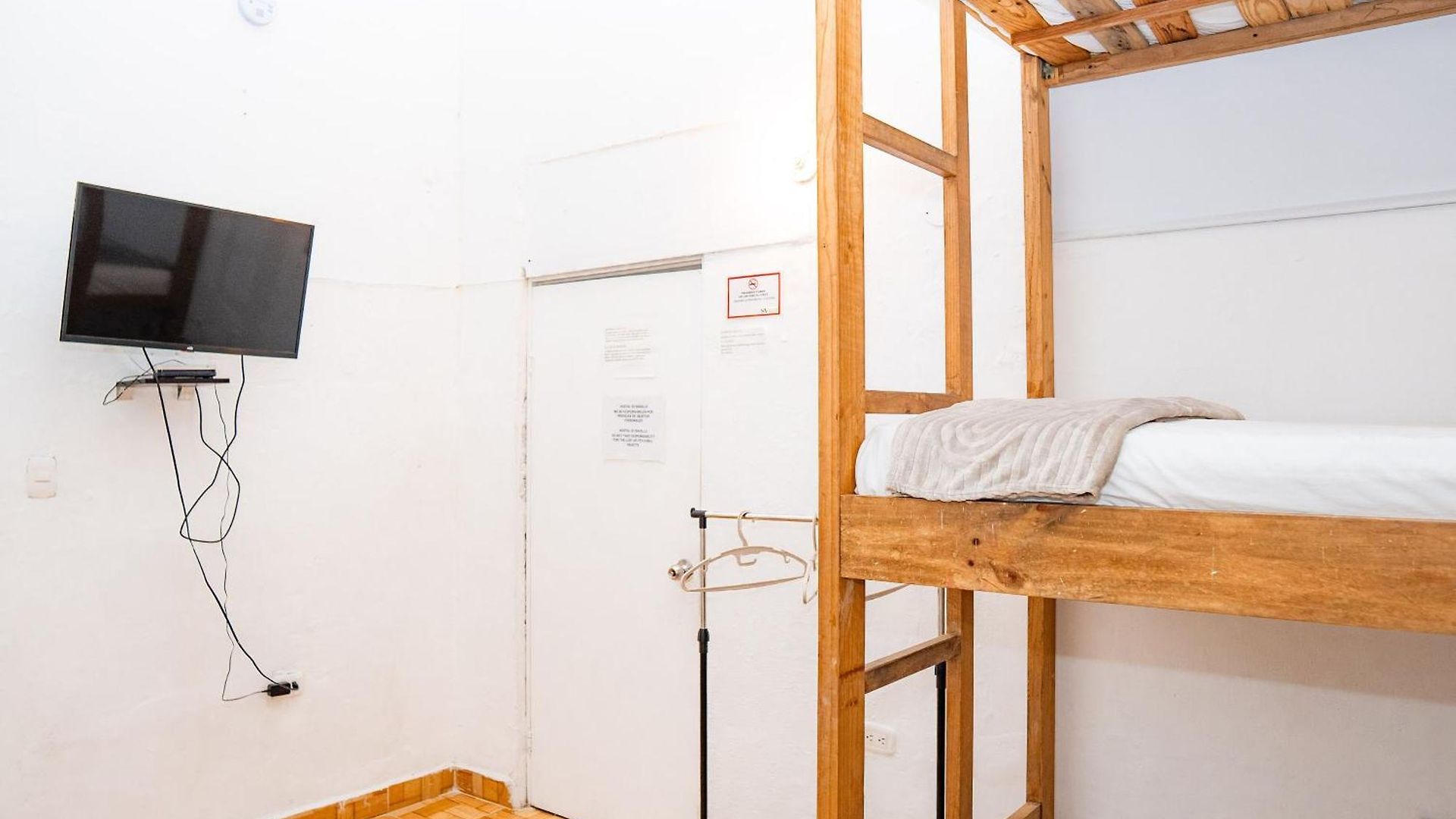 Hostal Badillo Sv